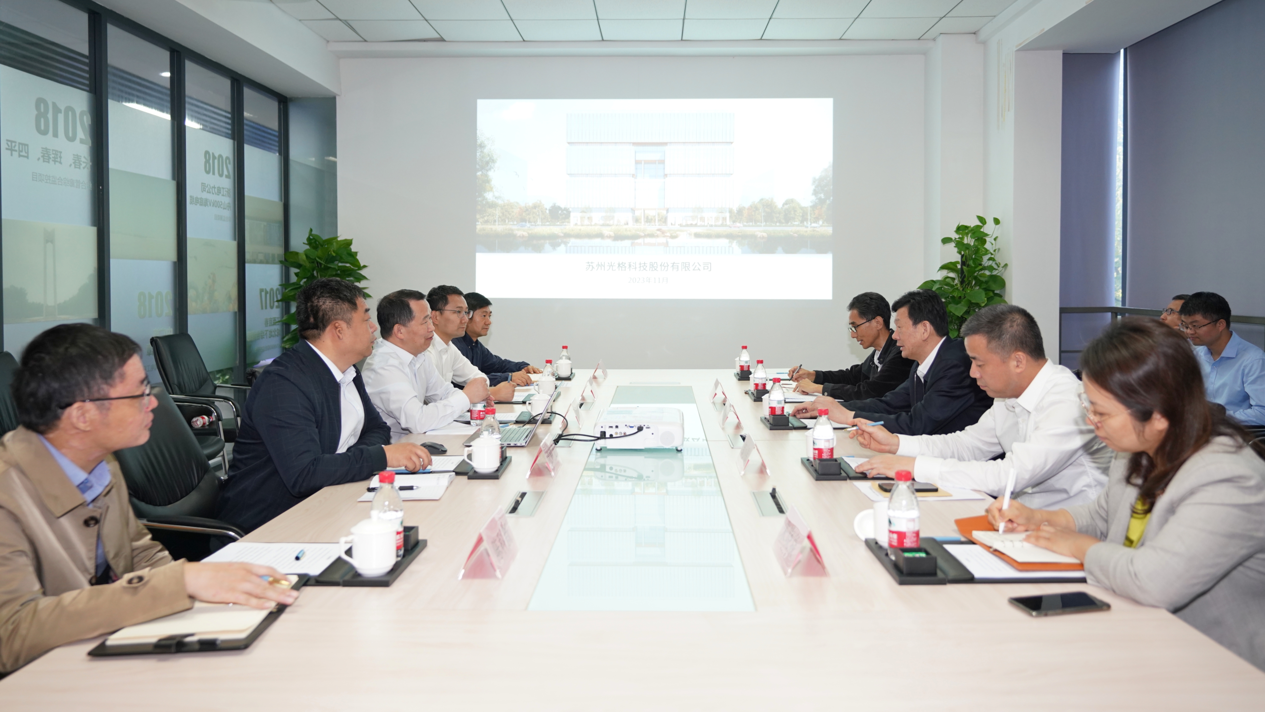 蘇州市委常委、園區黨工委書(shū)記沈覓一行走訪(fǎng)調研光格科技